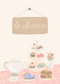 Le Dessert & Little sweet ice cream cake