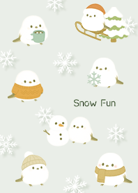 green First snow and long-tailed tit03_2