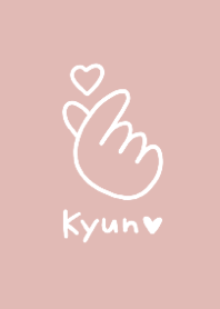 *.Finger Heart<3.*