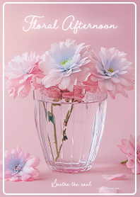 beige Pastel Bloom in Glass02_1
