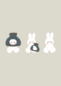 White Rabbit (Blue-Brown Headgear)