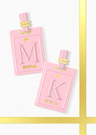 大人のイニシャル M K ピンクレザー