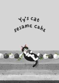 Yy's cat ハチワレ猫ゴマケーキ