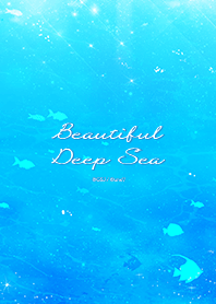 綺麗な深い海中✨