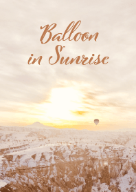 Balloon in Sunrise 朝焼け空の気球