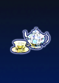 Tea pot blue in winter