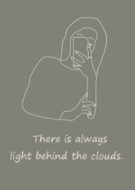 selfie girl / khakiblack