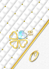 Initial"O" 10月の誕生石オパールと共に