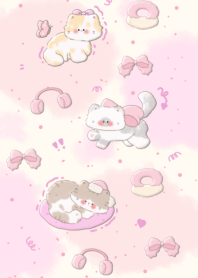 cat sleeping on futon1