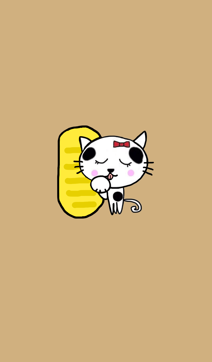 Tabby cat & oval gold coin.Milk tea