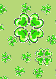 เต็มไปด้วยความสุขของโคลเวอร์