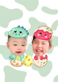 Two girls _202208110909