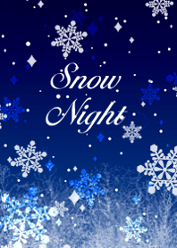 夜空の雪景色。冬の綺麗な空