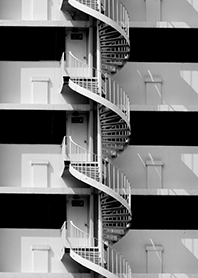 วนเวียนวกวน โดย พิชัย แก้ววิชิต