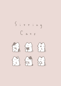 坐猫 / pink beige