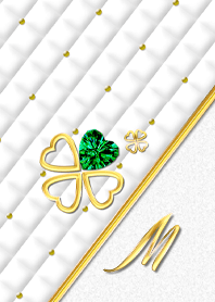 Initial"M" 5月の誕生石エメラルドと共に