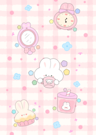 Rabbit and dog-shaped glass