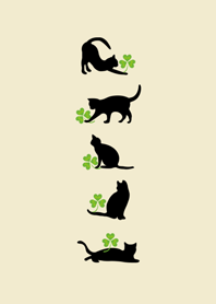 クローバーと黒い猫