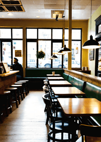 居心地の良いカフェ 5D9308