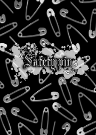 Safety pin -Devil's color-