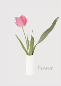 Surrounded by light floral fragrance4.