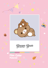 หมีน้ำตาล ฟิล์มโพลารอยด์ สีชมพู
