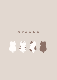 小貓。beige.