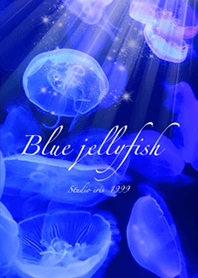 癒しのクラゲ Blue Light Jellyfish2