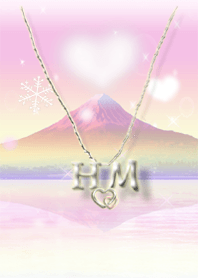 イニシャル27 H&M （ハートの雲と富士山）