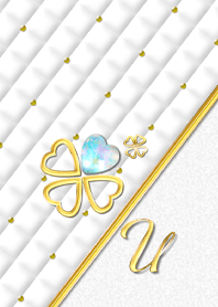 Initial"U" 10月の誕生石オパールと共に