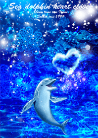 Sea Dolphin Heart Clover