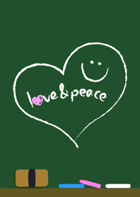 黒板にLove&Peaceとスマイル