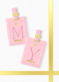 大人のイニシャル M Y ピンクレザー