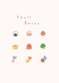 小さなお弁当。ライトベージュ