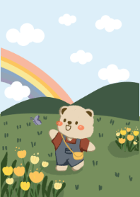 หมีน้อยน่ารักในสวนสีเขียว