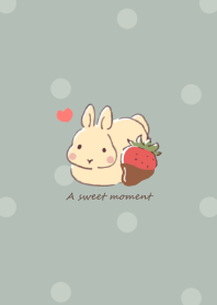 Rabbit&Choco strawberry:smoky green dot