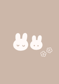ベージュ淡色うさぎ